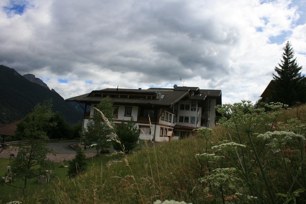 A. Paolo Apartments Vigo di Fassa Buitenkant foto